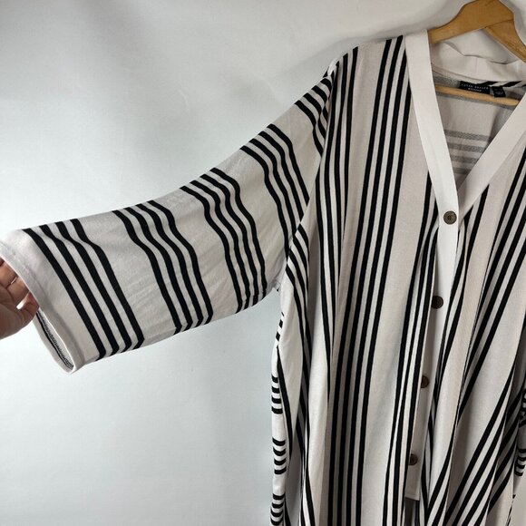 Susan Graver Weekens Womens Tunic Top Size 5X Black White Striped Button Up - Picture 9 of 9